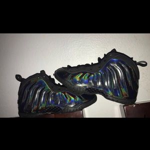 Nike posite size 3y like new